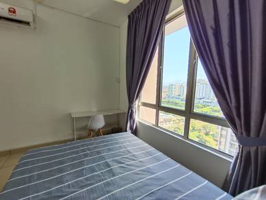 PV21 Platinum Lake Condominium - Variety Room for Rent