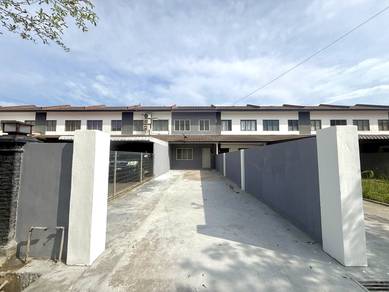 Muar BUKIT GAMBIR Taman Melor, 14x105 Rumah 2 Tingkat RENOVATED