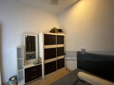Stylish City Condo with Full Furnishing!