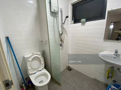 Move-In Ready Condo @ Shamelin Star!