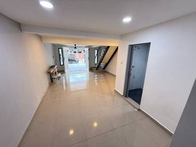 Ulu Tiram Double Storey Terrace House For Sale/ Fully Renovated/ Nice