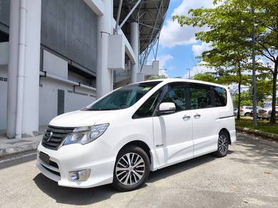 Nissan SERENA 2.0 S-HYBRID HIGHWAY STAR