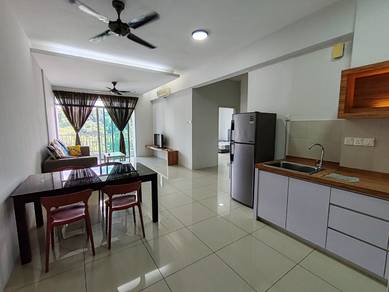 The Peak for rent  -- bu 1000sf , Newly repainted n refurbished !!