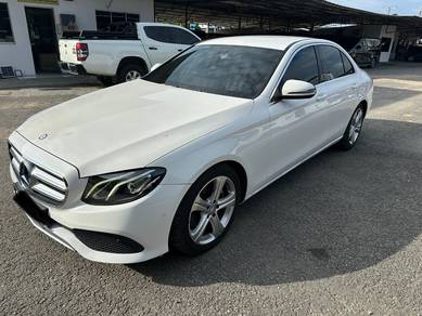 Mercedes Benz E200 AVANTGARDE (CKD) 2.0 (A)
