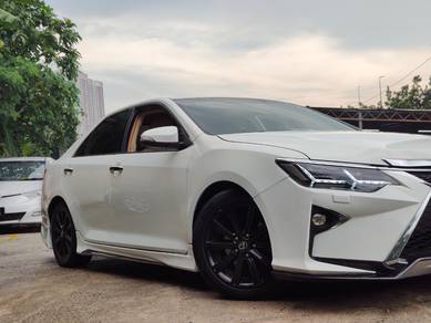 Toyota CAMRY 2.5 V AUTO CONVERT LESUX BUMPER