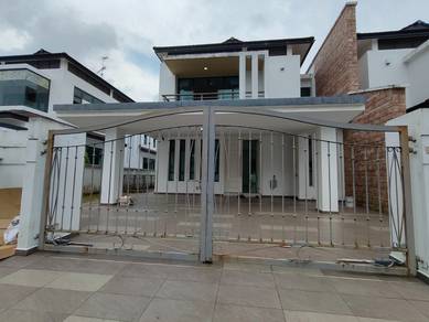 Taman Eko Botani Iskandar Puteri / SemiD / EastWell