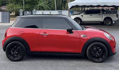 Mini COOPER 1.5  (A)