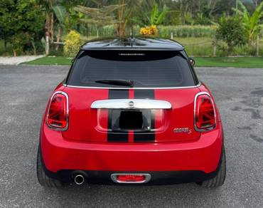 Mini COOPER 1.5  (A)