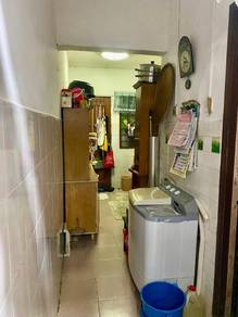 Hot Area, 2 Storey 4R2B Bandar Sunway ( Near To Sunway Piramid )