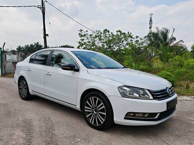 Volkswagen PASSAT 1.8 TSI (CKD) (A)