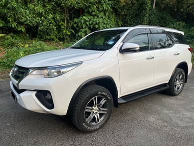 Toyota FORTUNER 2.4 VRZ (A)