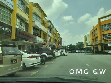 HOT AREA Taman Bayu Tinggi KLANG 3 Storey Shoplot 22x70 FREEHOLD