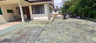 Taman Perling Jalan Panglin / Single Storey Corner Lot / Extra Land