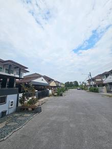 Lorong Lapangan Terbang near Saradise Double Storey Semi-D FOR SALE