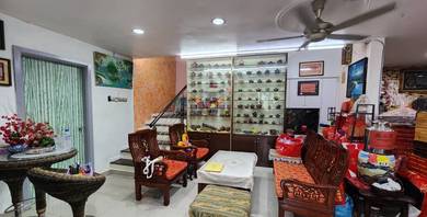 [FOR SALE] Double Story House @ Taman Melawati