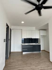 (LOW RENT) Stylish 2 Bedrooms Partly Furnished Emporis Kota Damansara