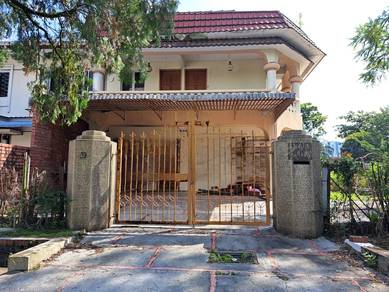Corner Lot - Double Storey Corner Lot House At Taman Melawati, KL