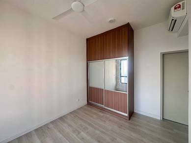 Quinn Residence,2bed 2bath,50M to Putra Lrt Sri Rampai,Part Furnished