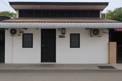 Bilik Sewa untuk perempuan – Rumah Teres ,simpang ampat