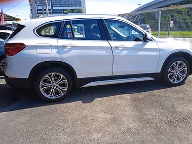 Bmw X1 2.0 sDrive20i Dual Clutch (CKD) (A)