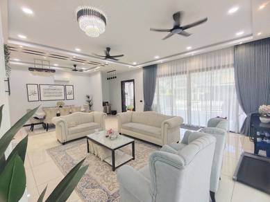 Renovated + 5Room 6Bathroom+3600 SQFT Semi-D Elmina Garden Shah Alam