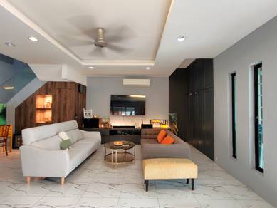 Tastefully renovated & furnished with absolute move-on condition!