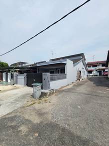 Renovated Taman Johor Jaya Dedap Single Storey Terrace End Lot