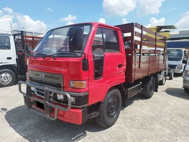Daihatsu Delta V58R-HS Wooden Kargo 10ft 4500kg
