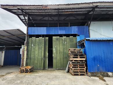 Warehouse Workshop (hostel kitchen toilet storage) Menggatal Roadside