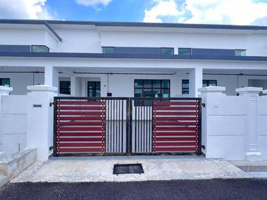 NEW HOUSE 1 STOREY TAMAN MENGKIBOL, Kluang 22'X70' ORIGINAL CONDITION