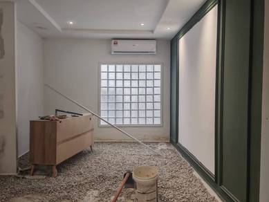 Renovated and can be office or beauty center