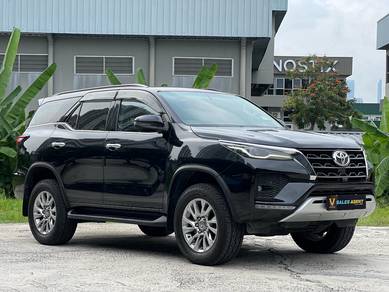 Toyota FORTUNER SRZ 2.7L 4X4 WELL MAINTAINED