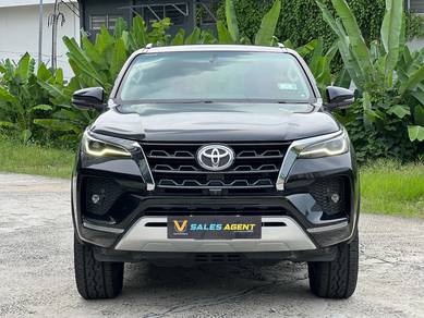 Toyota FORTUNER SRZ 2.7L 4X4 WELL MAINTAINED