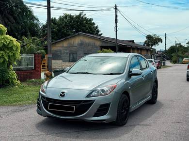 Mazda 3 1.6 SPORT (SEDAN)  (A)