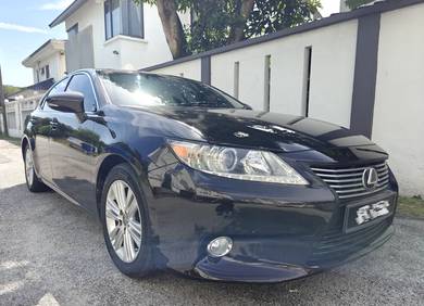 Owne 2015 Lexus ES250 2.5 LUXURY (A)FREE WARRANTY