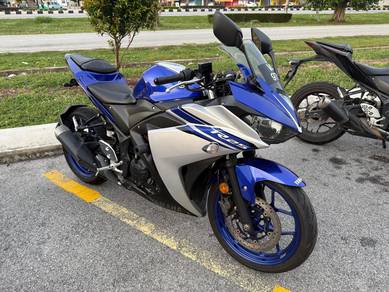 2017 Yamaha YZF R25 V1 "Blue Edition & Fully Stand