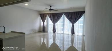 Trefoil setia alam studio unit for rent next to setia city mall