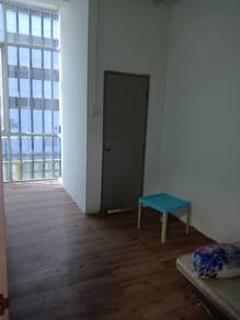 Shop 1st Floor at Bandar Saujana Putra (Renovated unit!)