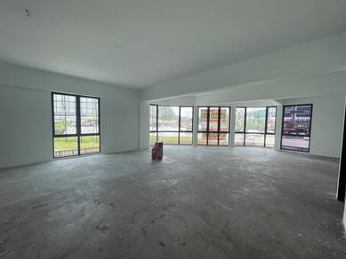 Shop Corner lot 1st floor Bandar Seri  Putra untuk di sewa