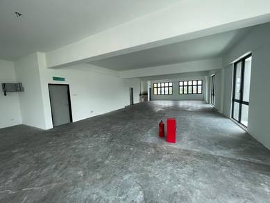 Shop Corner lot 1st floor Bandar Seri  Putra untuk di sewa