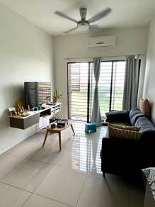 Residensi Hijauan Corner Lot Freehold 3R2B [3 Carparks] 915 sq ft