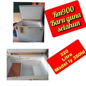 kitchen equipments freezer
