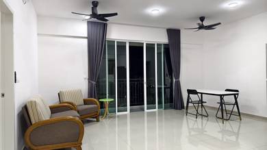 Ideal Residency/Gelugor/900sf/1 Car Park/Partial Furnished/City view