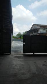 2 acres of factory warehouse for rent in Ping An Village
