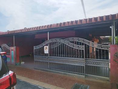 Teres Inter Lot Fasa 1E Sebelah Stadium Manjung