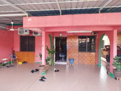 Teres Inter Lot Fasa 1E Sebelah Stadium Manjung