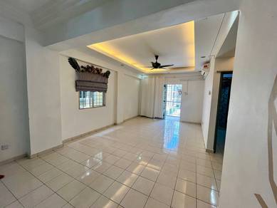 Urgent Sale Corner Unit Vista Mahkota Apartment,Bandar Mahkota Cheras