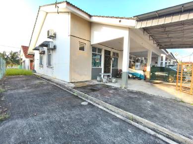 Taman Desaru Utama Jalan Surian [ End Lot Unit 10FT Land / Full Loan ]