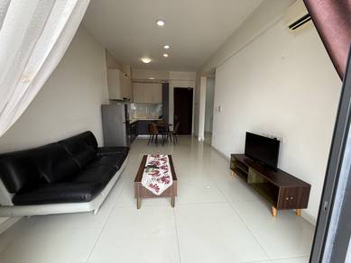 Amberside country garden 2 bed Danga bay r&f low deposit