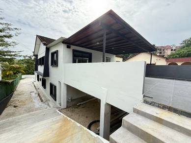 Full Renovated JB Town Kampung Mahmoddiah, Jalan Juara 2 Storey Semi-D